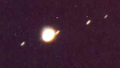 Jupitermoons.jpg (11744 bytes)
