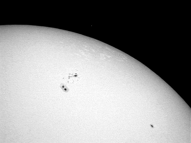 Sunspots on August 8, 2004 #2