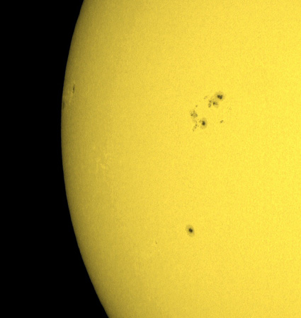 Sunspot Group on July 4, 2005