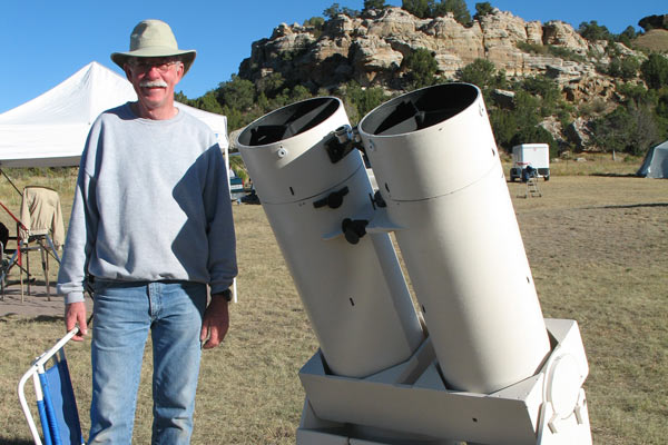 Jim Lawrence and his 12.5-inch binoculars at the 2007 Okie-Tex Star Party