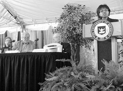 Dean Paula Allen-Meares links food and Social Work